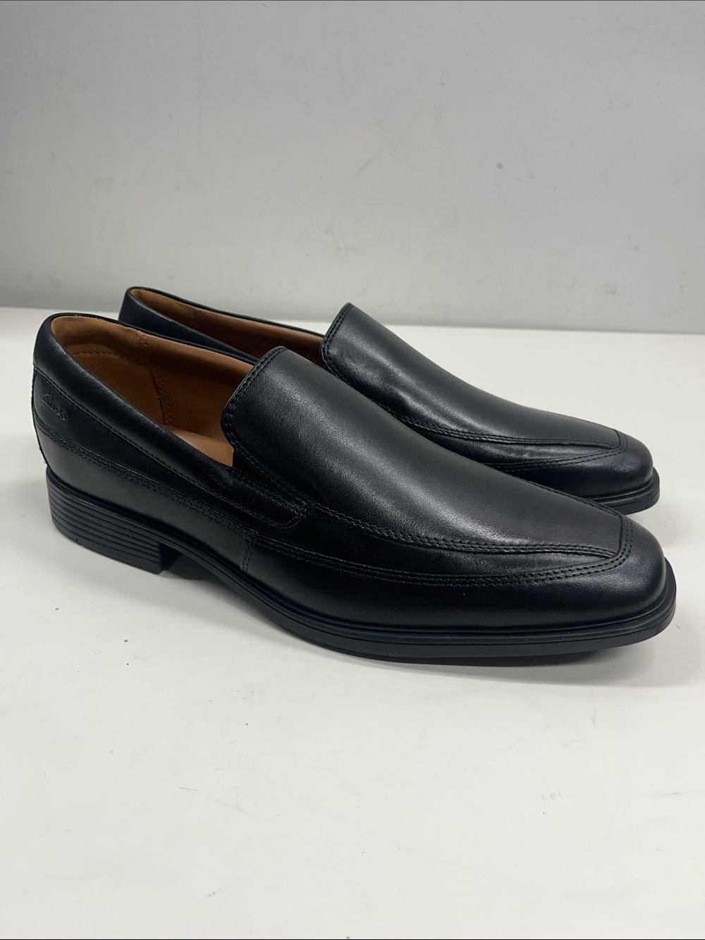 New Clarks Tilden Free Black Leather Loafers Men's Size 8.5